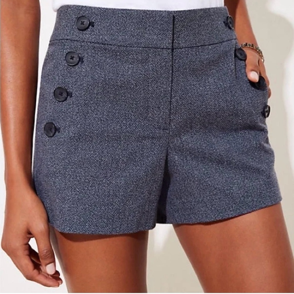 Loft women’s size 8 the Riviera textured sailor shorts in a blue tweed style